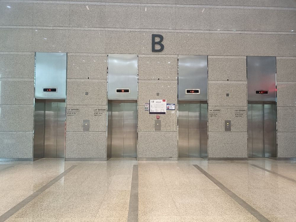 电梯厅1